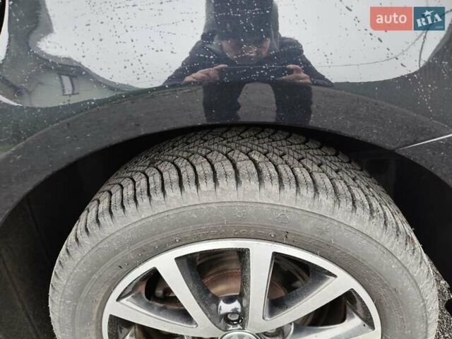 Чорний Фольксваген Туран, об'ємом двигуна 1.6 л та пробігом 271 тис. км за 12300 $, фото 10 на Automoto.ua