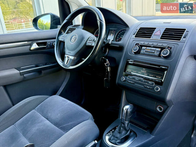 Черный Фольксваген Туран, объемом двигателя 0 л и пробегом 236 тыс. км за 10350 $, фото 67 на Automoto.ua