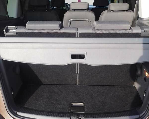 Чорний Фольксваген Туран, об'ємом двигуна 1.4 л та пробігом 259 тис. км за 9250 $, фото 33 на Automoto.ua