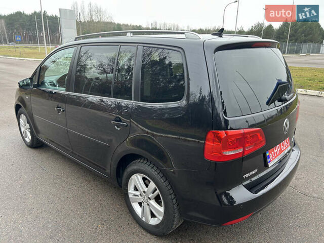 Чорний Фольксваген Туран, об'ємом двигуна 2 л та пробігом 262 тис. км за 12250 $, фото 37 на Automoto.ua