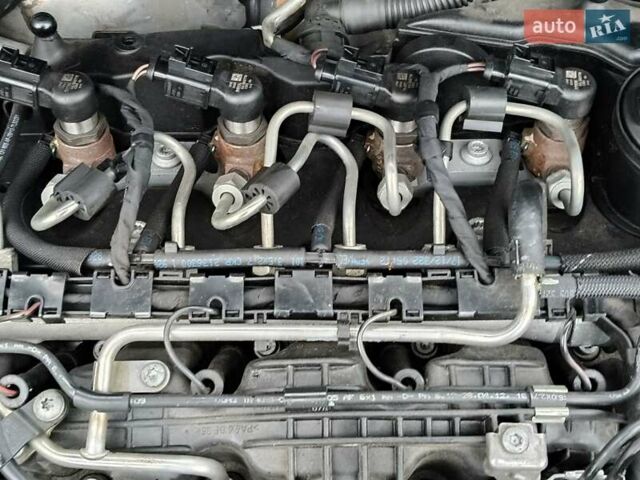 Чорний Фольксваген Туран, об'ємом двигуна 1.6 л та пробігом 271 тис. км за 12300 $, фото 53 на Automoto.ua