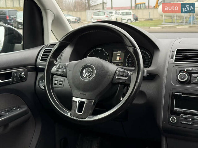 Черный Фольксваген Туран, объемом двигателя 0 л и пробегом 238 тыс. км за 9850 $, фото 38 на Automoto.ua