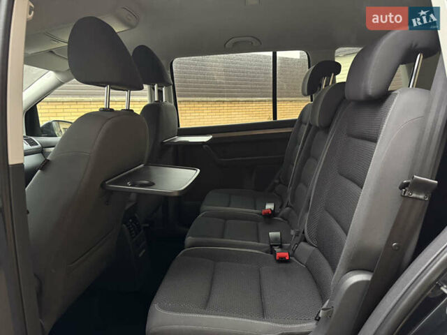 Чорний Фольксваген Туран, об'ємом двигуна 1.6 л та пробігом 218 тис. км за 10650 $, фото 37 на Automoto.ua