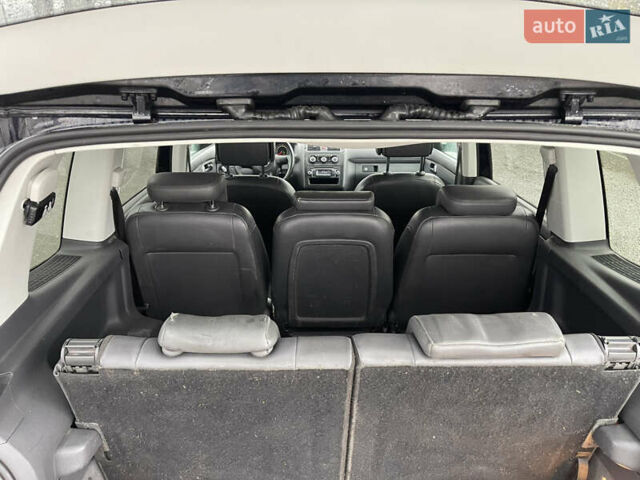 Чорний Фольксваген Туран, об'ємом двигуна 1.39 л та пробігом 230 тис. км за 7999 $, фото 9 на Automoto.ua