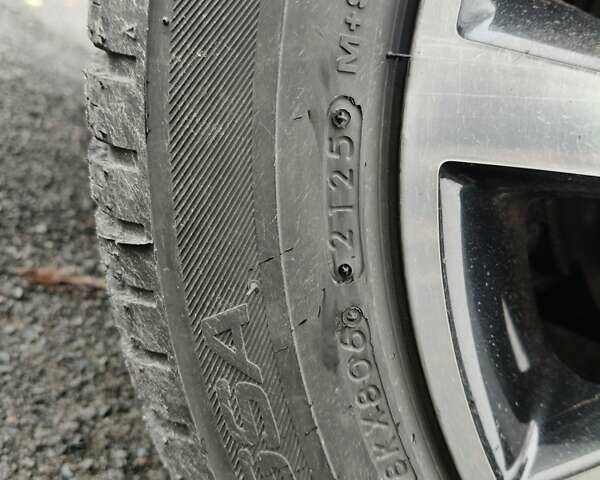 Чорний Фольксваген Туран, об'ємом двигуна 1.6 л та пробігом 271 тис. км за 12300 $, фото 11 на Automoto.ua