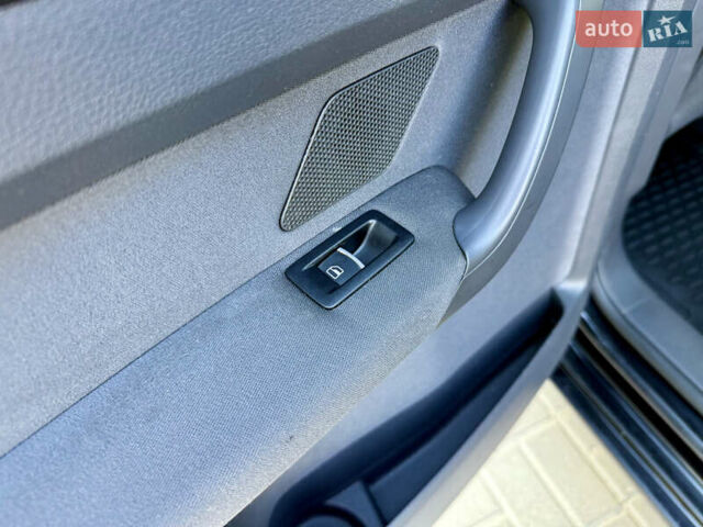 Черный Фольксваген Туран, объемом двигателя 0 л и пробегом 236 тыс. км за 10350 $, фото 40 на Automoto.ua