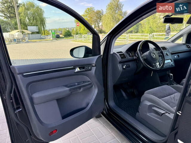 Черный Фольксваген Туран, объемом двигателя 0 л и пробегом 236 тыс. км за 10350 $, фото 18 на Automoto.ua