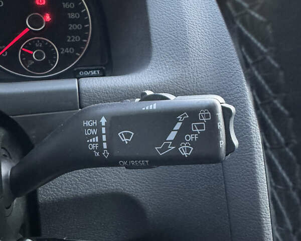 Черный Фольксваген Туран, объемом двигателя 1.6 л и пробегом 162 тыс. км за 11650 $, фото 38 на Automoto.ua