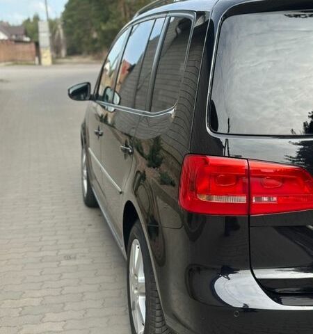 Чорний Фольксваген Туран, об'ємом двигуна 2 л та пробігом 218 тис. км за 12900 $, фото 10 на Automoto.ua