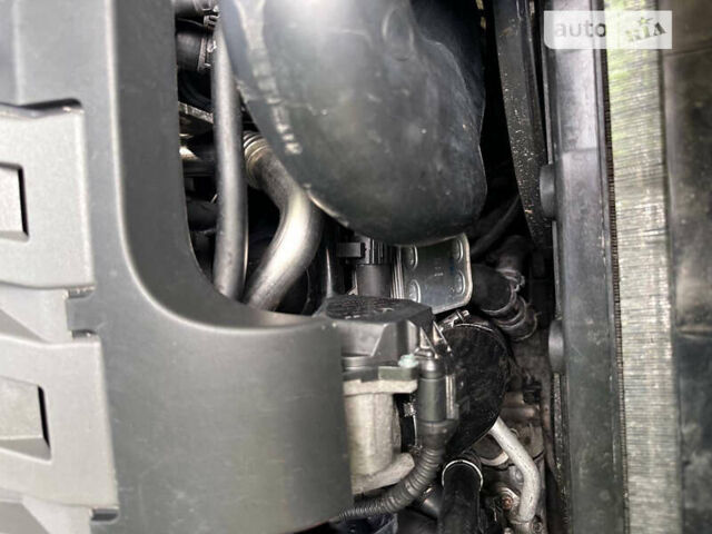 Чорний Фольксваген Туран, об'ємом двигуна 1.97 л та пробігом 320 тис. км за 11500 $, фото 19 на Automoto.ua