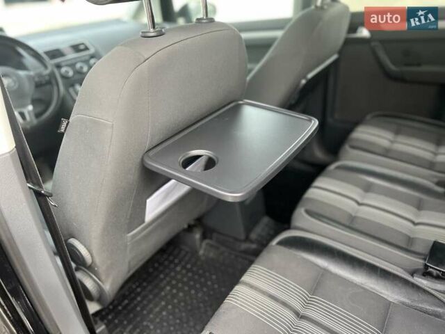 Черный Фольксваген Туран, объемом двигателя 1.97 л и пробегом 213 тыс. км за 11600 $, фото 8 на Automoto.ua