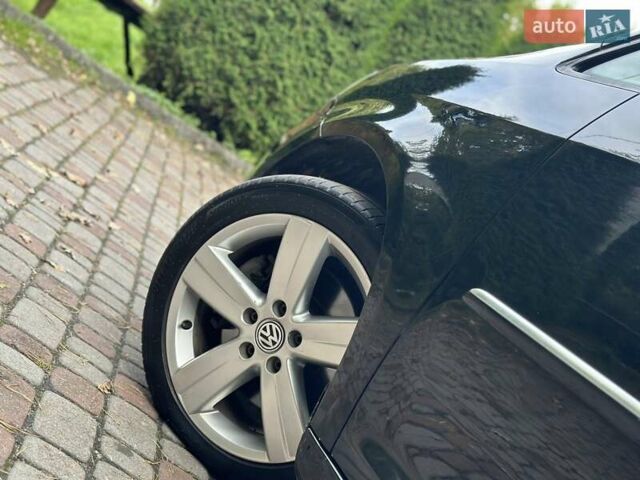 Черный Фольксваген Туран, объемом двигателя 2 л и пробегом 200 тыс. км за 11850 $, фото 90 на Automoto.ua