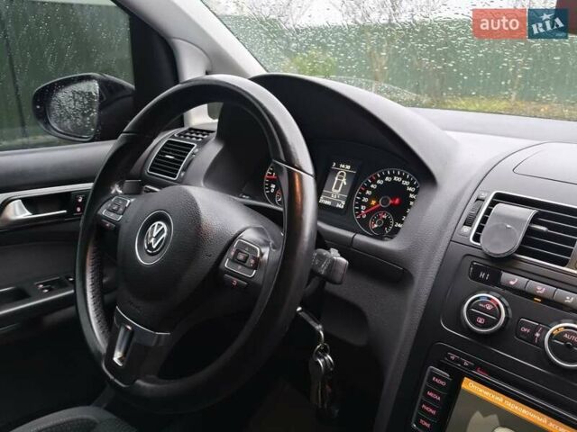 Чорний Фольксваген Туран, об'ємом двигуна 1.6 л та пробігом 271 тис. км за 12300 $, фото 45 на Automoto.ua