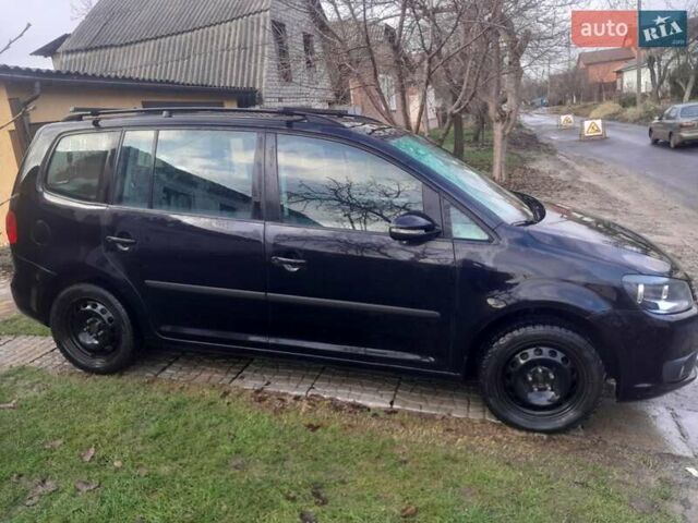 Черный Фольксваген Туран, объемом двигателя 1.6 л и пробегом 222 тыс. км за 9500 $, фото 3 на Automoto.ua