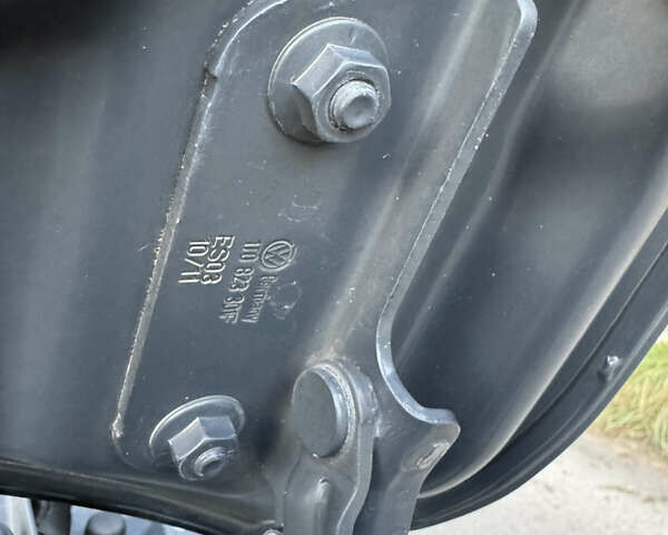 Черный Фольксваген Туран, объемом двигателя 1.6 л и пробегом 162 тыс. км за 11650 $, фото 81 на Automoto.ua