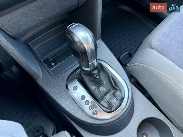 Черный Фольксваген Туран, объемом двигателя 0 л и пробегом 236 тыс. км за 10350 $, фото 36 на Automoto.ua