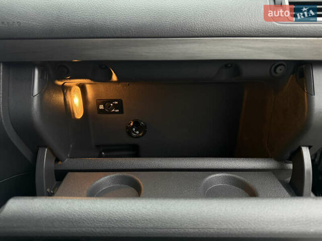 Чорний Фольксваген Туран, об'ємом двигуна 1.6 л та пробігом 218 тис. км за 10650 $, фото 28 на Automoto.ua