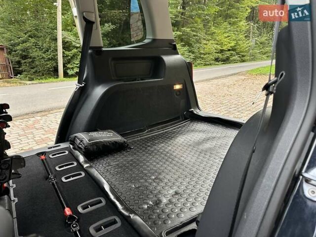 Черный Фольксваген Туран, объемом двигателя 2 л и пробегом 200 тыс. км за 12250 $, фото 89 на Automoto.ua