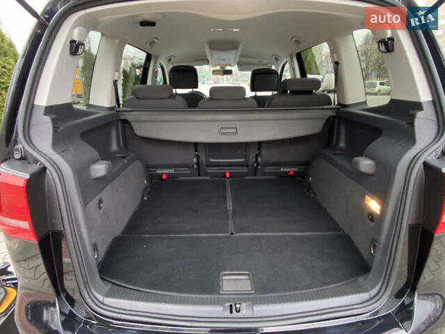 Чорний Фольксваген Туран, об'ємом двигуна 1.97 л та пробігом 265 тис. км за 10900 $, фото 32 на Automoto.ua