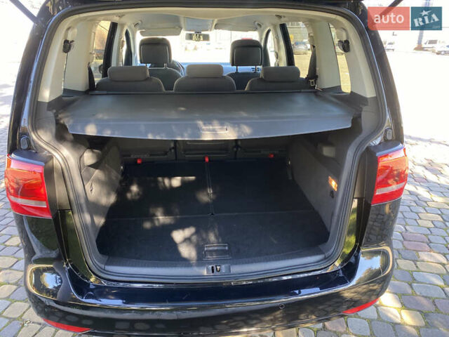 Черный Фольксваген Туран, объемом двигателя 1.97 л и пробегом 263 тыс. км за 10999 $, фото 27 на Automoto.ua