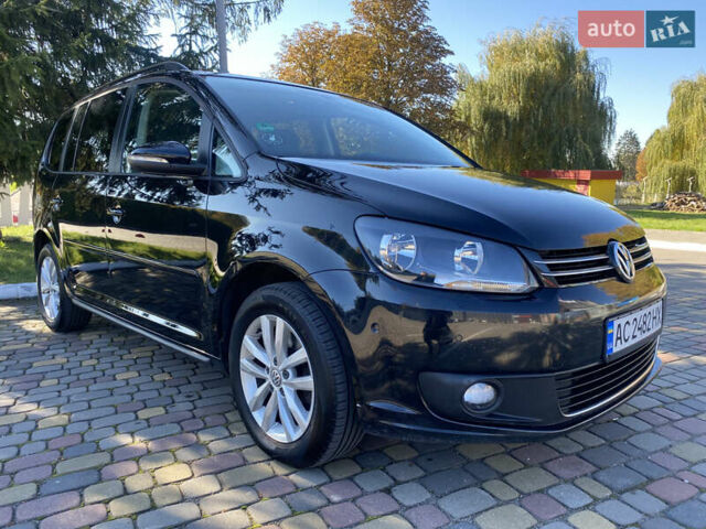 Черный Фольксваген Туран, объемом двигателя 1.97 л и пробегом 263 тыс. км за 10999 $, фото 4 на Automoto.ua
