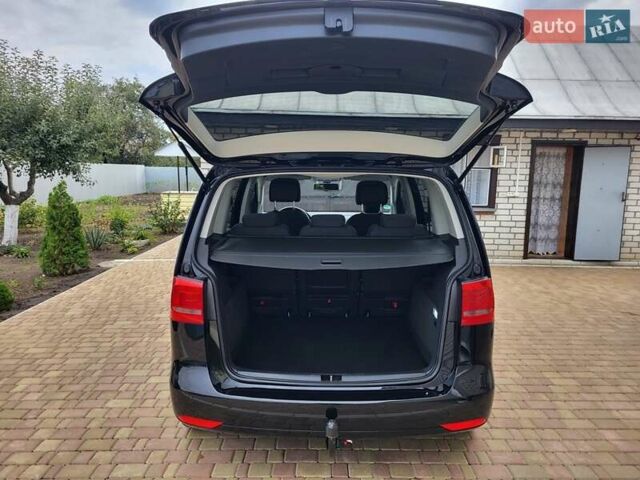 Черный Фольксваген Туран, объемом двигателя 1.6 л и пробегом 204 тыс. км за 11950 $, фото 78 на Automoto.ua