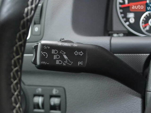 Черный Фольксваген Туран, объемом двигателя 2 л и пробегом 230 тыс. км за 14200 $, фото 40 на Automoto.ua