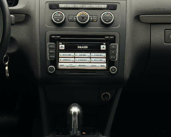 Черный Фольксваген Туран, объемом двигателя 1.4 л и пробегом 171 тыс. км за 10799 $, фото 24 на Automoto.ua