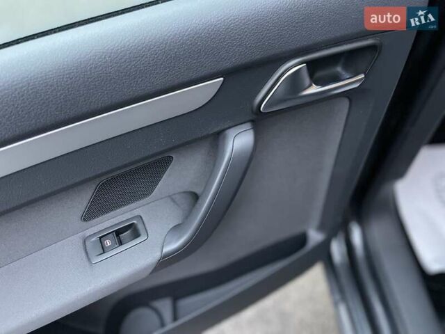 Чорний Фольксваген Туран, об'ємом двигуна 1.6 л та пробігом 231 тис. км за 11800 $, фото 30 на Automoto.ua