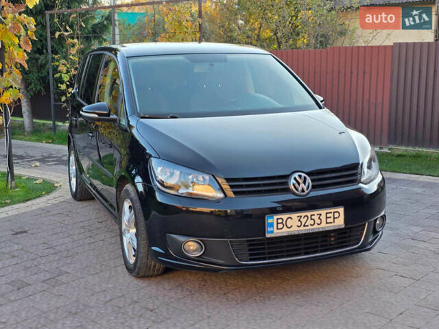 Фольксваген Туран 2013 в Самборе на Automoto.ua Черный Фольксваген Туран, объемом двигателя 1.6 л и пробегом 271 тыс. км за 11200 $, фото 1 на Automoto.ua