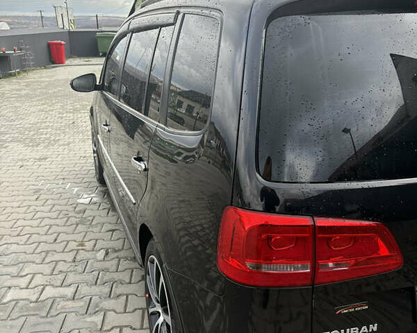 Черный Фольксваген Туран, объемом двигателя 2 л и пробегом 265 тыс. км за 11400 $, фото 8 на Automoto.ua