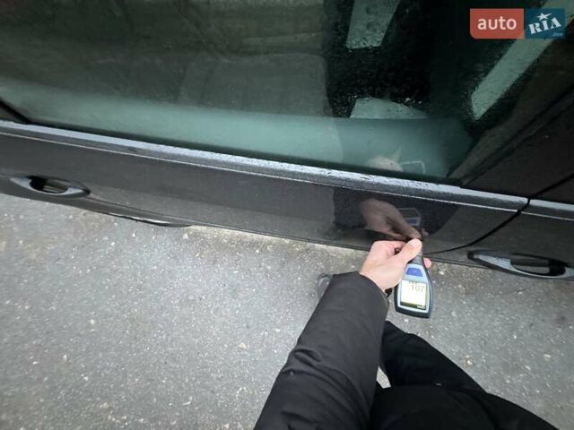 Чорний Фольксваген Туран, об'ємом двигуна 1.6 л та пробігом 231 тис. км за 11800 $, фото 94 на Automoto.ua