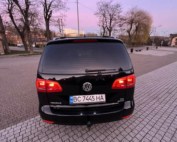 Черный Фольксваген Туран, объемом двигателя 1.6 л и пробегом 325 тыс. км за 12300 $, фото 3 на Automoto.ua