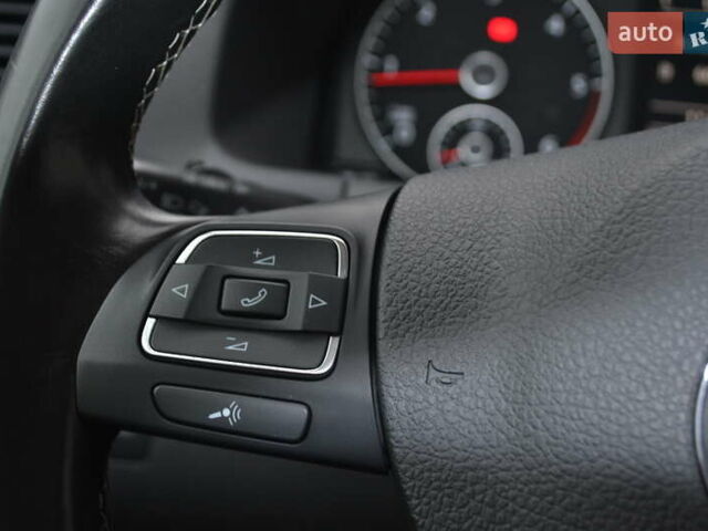 Черный Фольксваген Туран, объемом двигателя 2 л и пробегом 230 тыс. км за 14200 $, фото 39 на Automoto.ua