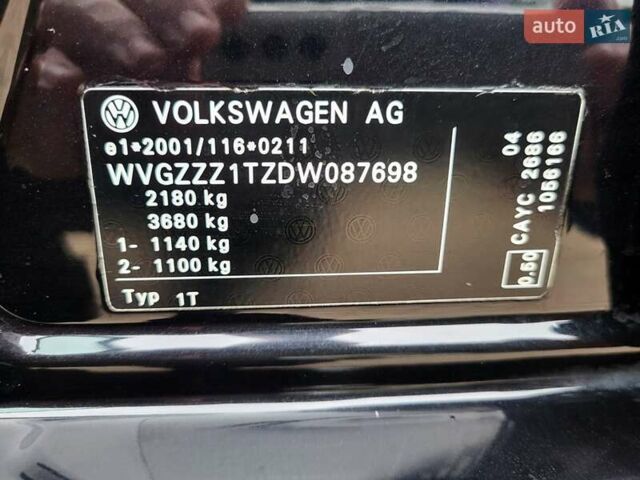 Черный Фольксваген Туран, объемом двигателя 1.6 л и пробегом 204 тыс. км за 11950 $, фото 53 на Automoto.ua