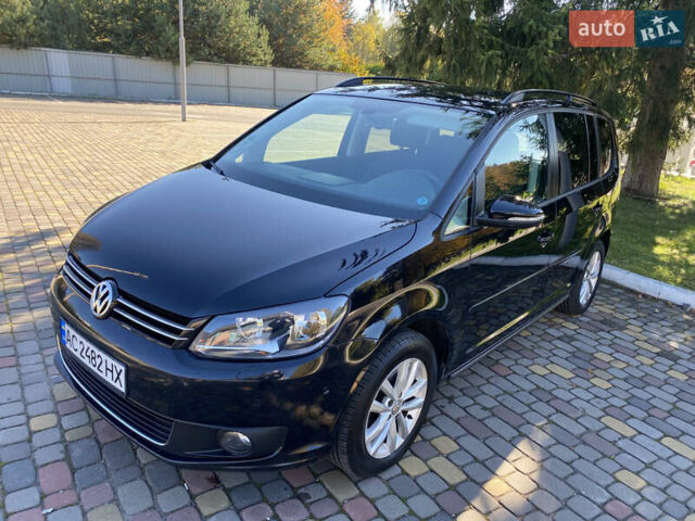 Черный Фольксваген Туран, объемом двигателя 1.97 л и пробегом 263 тыс. км за 10999 $, фото 10 на Automoto.ua