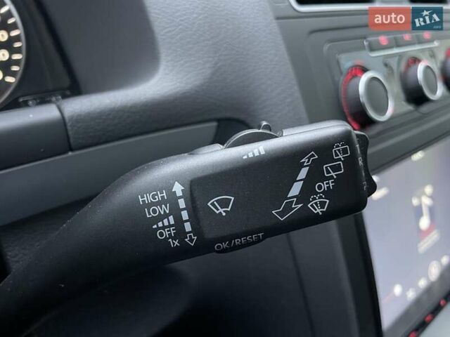 Чорний Фольксваген Туран, об'ємом двигуна 1.6 л та пробігом 231 тис. км за 11800 $, фото 13 на Automoto.ua