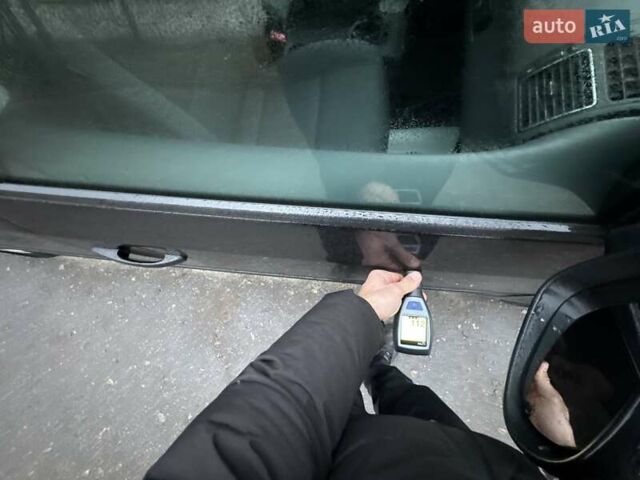 Чорний Фольксваген Туран, об'ємом двигуна 1.6 л та пробігом 231 тис. км за 11800 $, фото 98 на Automoto.ua