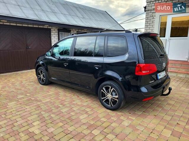 Черный Фольксваген Туран, объемом двигателя 1.6 л и пробегом 204 тыс. км за 11950 $, фото 9 на Automoto.ua