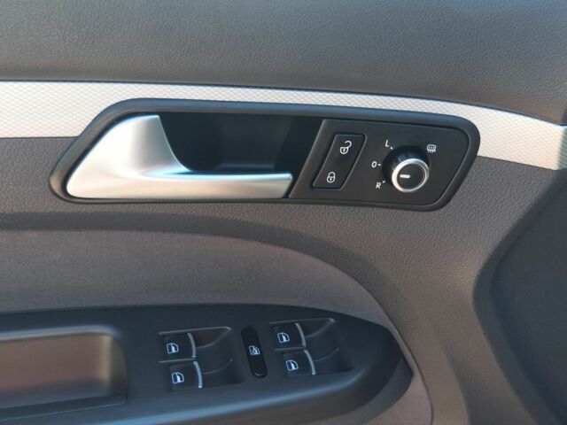 Черный Фольксваген Туран, объемом двигателя 0 л и пробегом 276 тыс. км за 10200 $, фото 6 на Automoto.ua