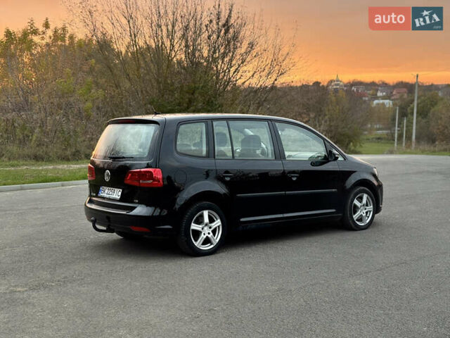 Черный Фольксваген Туран, объемом двигателя 1.6 л и пробегом 225 тыс. км за 8850 $, фото 3 на Automoto.ua