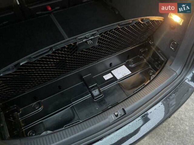 Чорний Фольксваген Туран, об'ємом двигуна 1.6 л та пробігом 231 тис. км за 11800 $, фото 38 на Automoto.ua