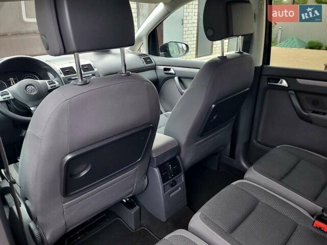 Черный Фольксваген Туран, объемом двигателя 1.6 л и пробегом 204 тыс. км за 11950 $, фото 65 на Automoto.ua