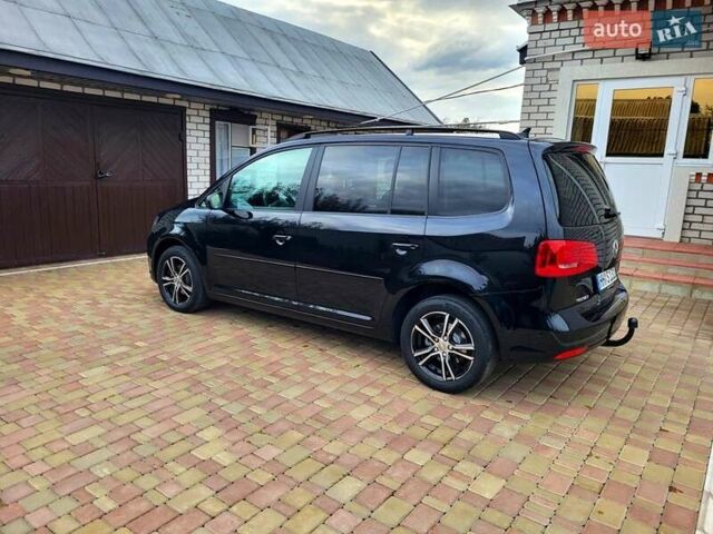 Черный Фольксваген Туран, объемом двигателя 1.6 л и пробегом 204 тыс. км за 11950 $, фото 8 на Automoto.ua