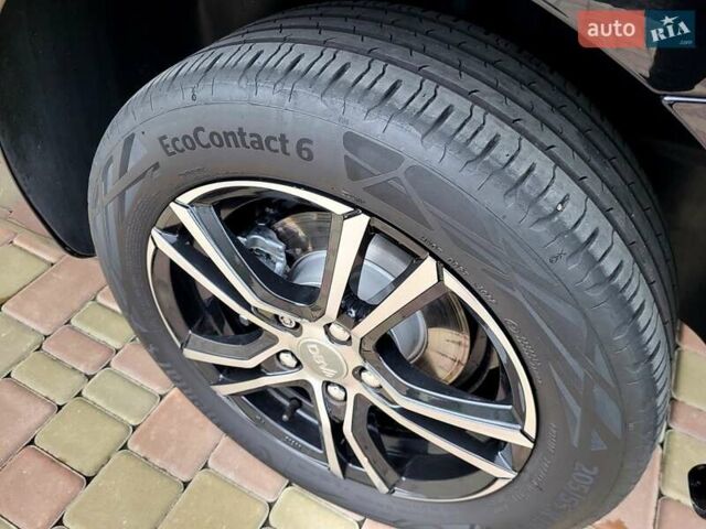 Черный Фольксваген Туран, объемом двигателя 1.6 л и пробегом 204 тыс. км за 11950 $, фото 44 на Automoto.ua