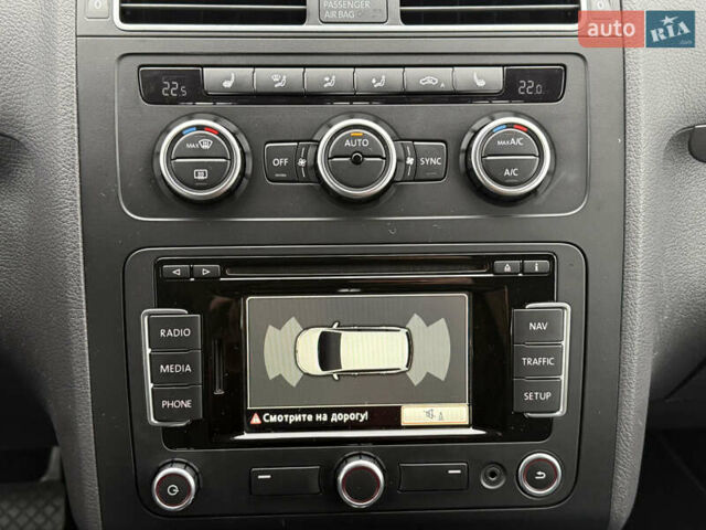 Черный Фольксваген Туран, объемом двигателя 1.6 л и пробегом 211 тыс. км за 11300 $, фото 53 на Automoto.ua