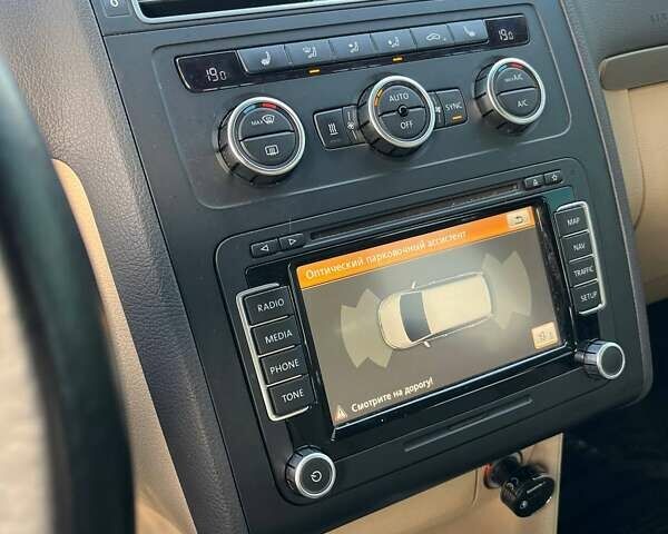 Чорний Фольксваген Туран, об'ємом двигуна 2 л та пробігом 172 тис. км за 14500 $, фото 53 на Automoto.ua
