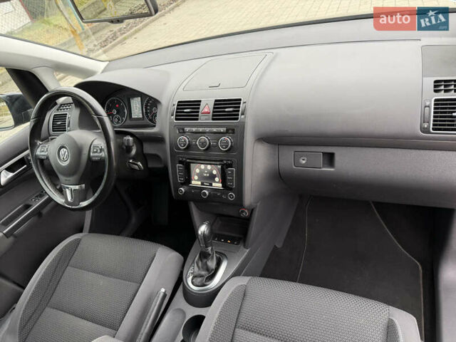 Черный Фольксваген Туран, объемом двигателя 1.6 л и пробегом 211 тыс. км за 11300 $, фото 64 на Automoto.ua