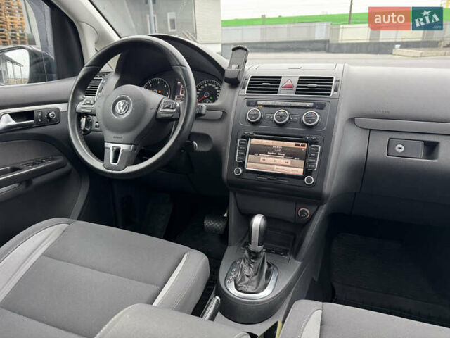Чорний Фольксваген Туран, об'ємом двигуна 1.97 л та пробігом 243 тис. км за 12550 $, фото 21 на Automoto.ua