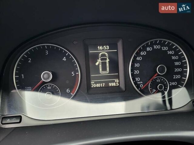Черный Фольксваген Туран, объемом двигателя 1.6 л и пробегом 204 тыс. км за 11950 $, фото 56 на Automoto.ua